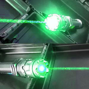 Ultra Puissant Pointeur laser Vert 1mw 532nm + batterie + chargeur